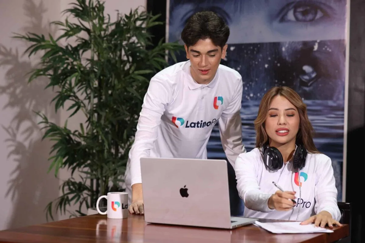 two LatinoPro virtual assistants - blogs