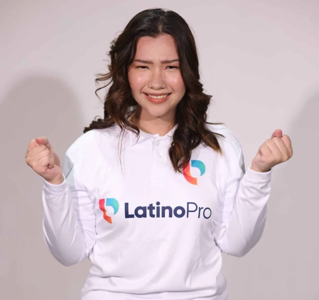 a beautiful virtual assistant from LatinoPro cheering
