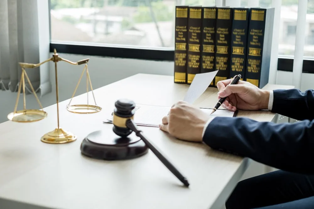 virtual assistant for lawyers guide